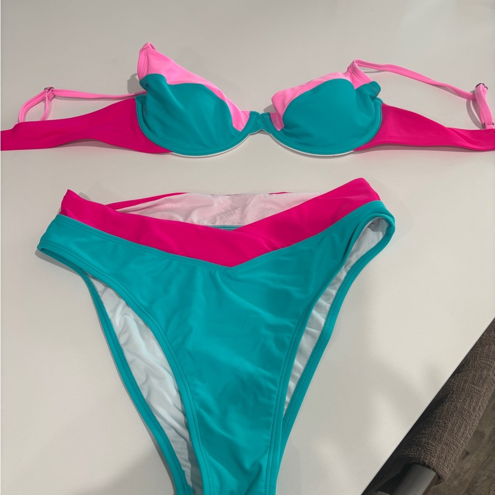 Cupshe NWOT - Colorful Bikini Set Size M